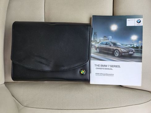 Used 2013 BMW 750Li image 37