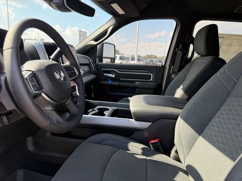 New 2025 RAM 2500 Big Horn image 9
