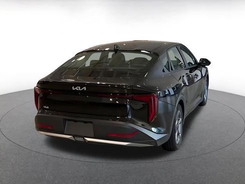 Used 2025 Kia K4 LXS image 14