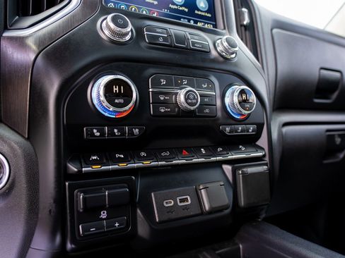 Used 2019 GMC Sierra 1500 AT4 w/ AT4 Premium Package image 30