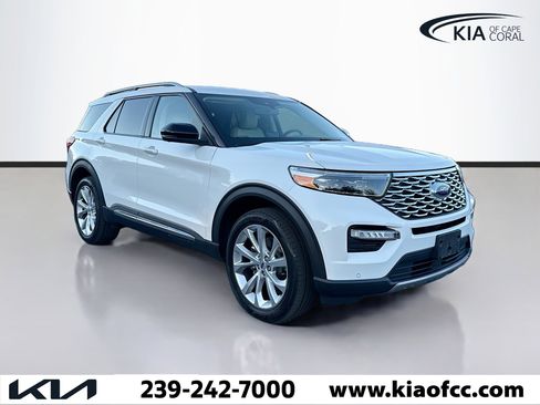 Used 2022 Ford Explorer Platinum w/ Technology Package image 7