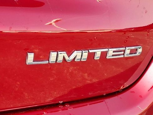 Used 2025 Jeep Compass Limited image 7