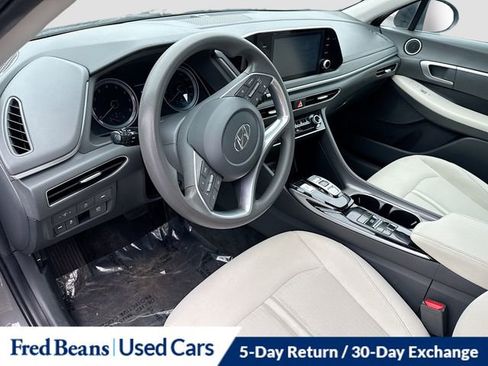 Used 2023 Hyundai Sonata SE w/ Preferred Accessory Package image 10