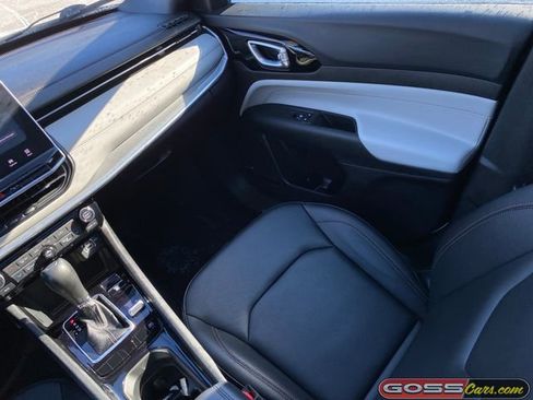 Certified 2024 Jeep Compass Limited w/ Sun and Sound Group image 15