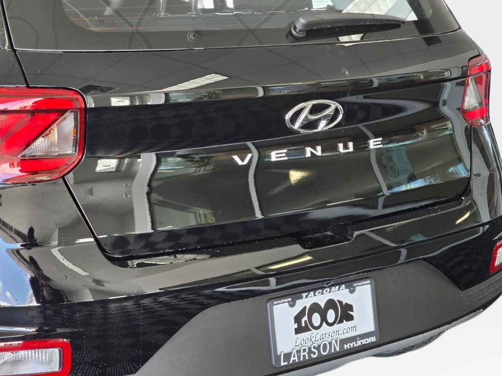 New 2026 Hyundai Venue SEL FWD image 13