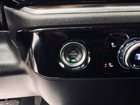 Used 2024 GMC Sierra 1500 SLT image 26