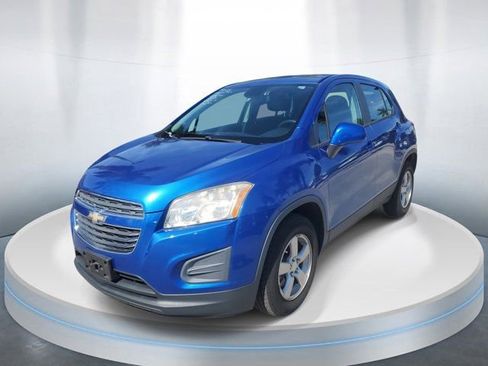 Used 2015 Chevrolet Trax LS image 2