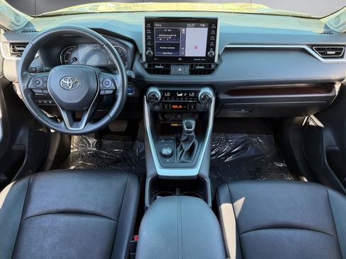 Used 2022 Toyota RAV4 Limited image 13