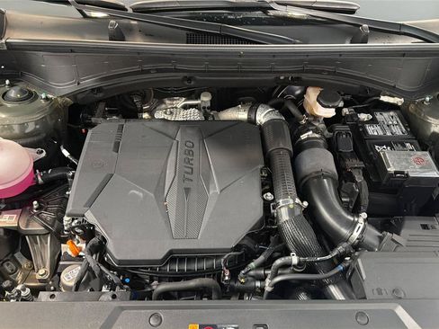 Certified 2025 Hyundai Santa Fe SEL FWD image 9
