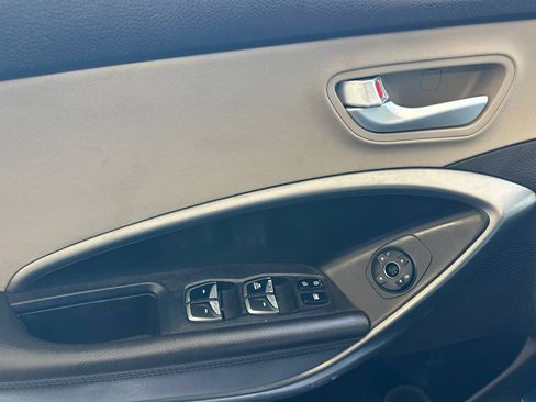 Used 2018 Hyundai Santa Fe Sport FWD image 11