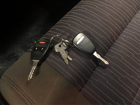 Used 2012 Jeep Wrangler Sport image 23