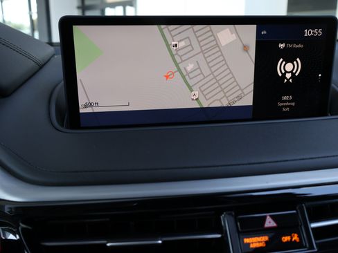 Used 2023 Acura MDX w/ Technology Package FWD image 38