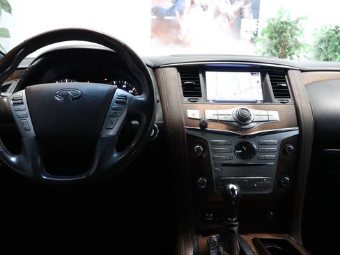 Used 2017 INFINITI QX80 Limited AWD/4WD image 17