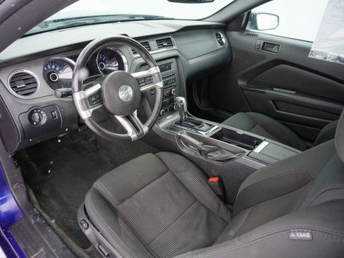 Used 2014 Ford Mustang V6 w/ Equipment Group 102A image 11