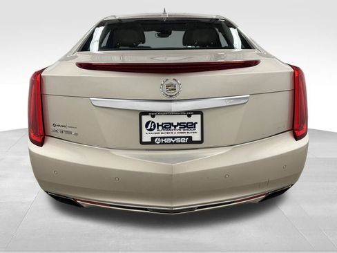Used 2013 Cadillac XTS Luxury w/ Driver Awareness Package image 9