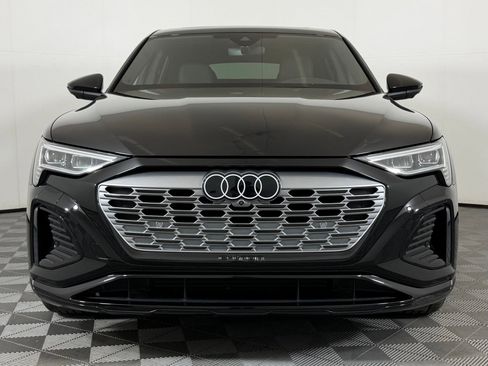 Certified 2024 Audi Q8 e-tron Premium Plus w/ Premium Plus Package AWD/4WD image 6