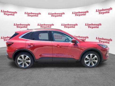 Used 2023 Ford Escape Platinum AWD/4WD image 23