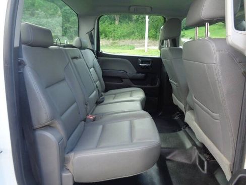 Used 2019 Chevrolet Silverado 2500 W/T AWD/4WD image 25