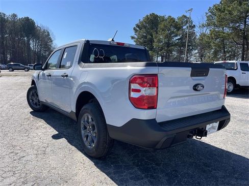 New 2026 Ford Maverick XLT image 25