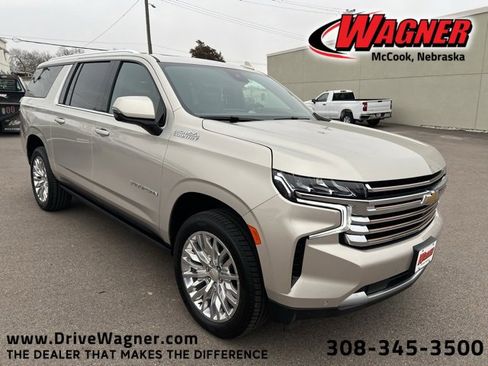 Used 2024 Chevrolet Suburban High Country image 1