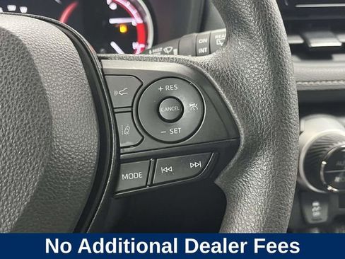 Used 2024 Toyota RAV4 XLE FWD image 29
