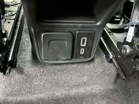 Used 2023 Chevrolet TrailBlazer LT w/ Convenience Package FWD image 14