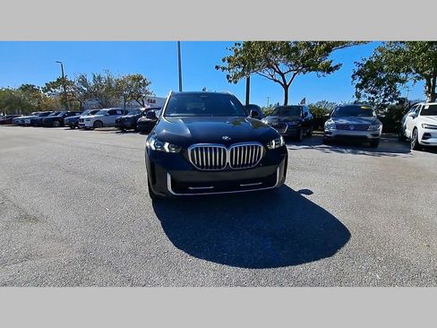 Used 2024 BMW X5 xDrive50e image 49