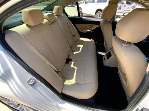 Used 2018 BMW 320i Sedan image 20