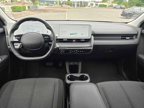 Used 2024 Hyundai Ioniq 5 SEL RWD image 18