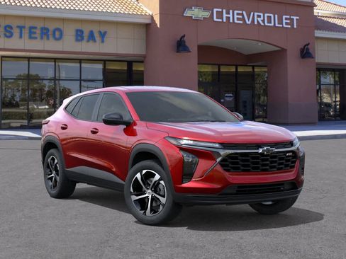 New 2026 Chevrolet Trax RS w/ Driver Confidence Package FWD image 7