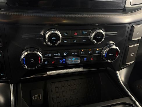 Used 2025 Ford F150 Raptor AWD/4WD image 23