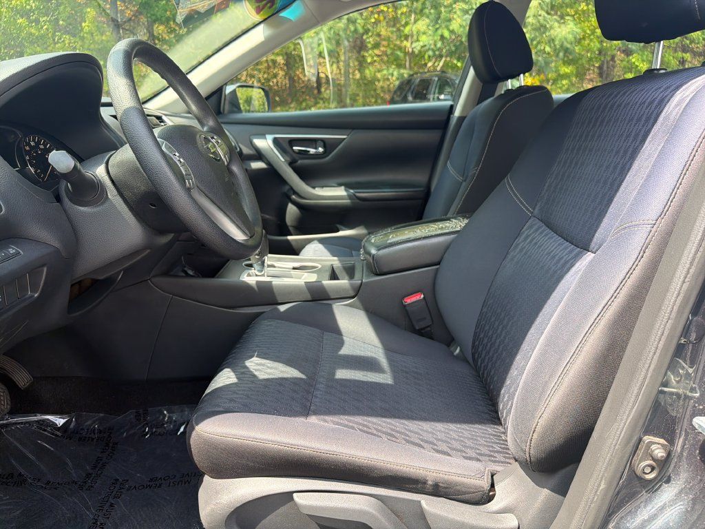 Used 2017 Nissan Altima 2.5 S FWD image 12
