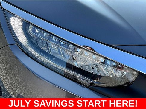 Used 2018 Honda Civic Touring image 37