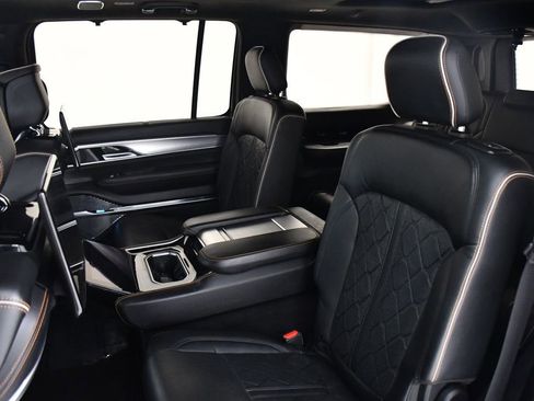 Used 2022 Jeep Grand Wagoneer Series III w/ Rear Seat Video Group 1 image 21