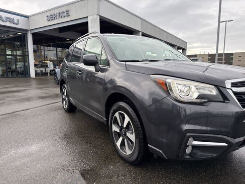 Used 2018 Subaru Forester 2.5i Limited image 4