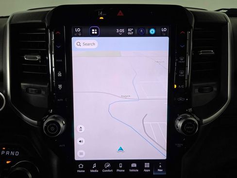 New 2026 RAM 1500 4x4 Crew Cab image 22