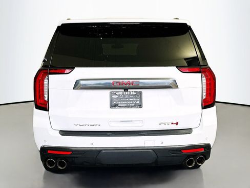 Used 2022 GMC Yukon XL AT4 AWD/4WD image 6
