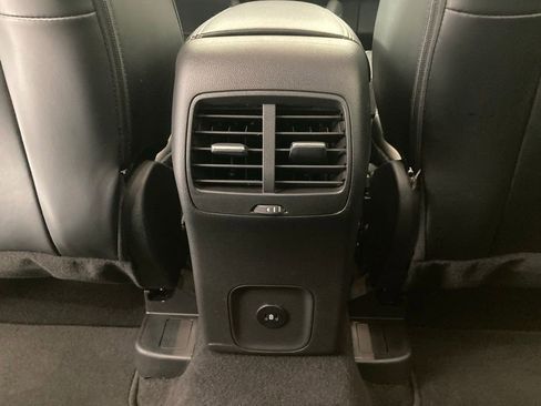 Used 2024 Ford Escape Platinum AWD/4WD image 18
