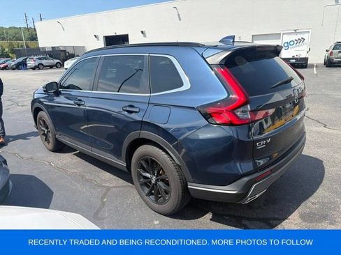Used 2025 Honda CR-V Sport image 3