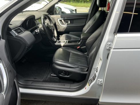 Used 2019 Land Rover Discovery Sport HSE AWD/4WD image 26
