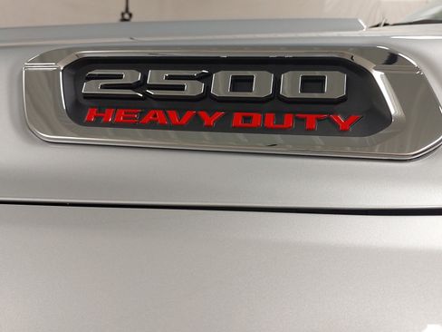 New 2026 RAM 2500 Tradesman AWD/4WD image 32