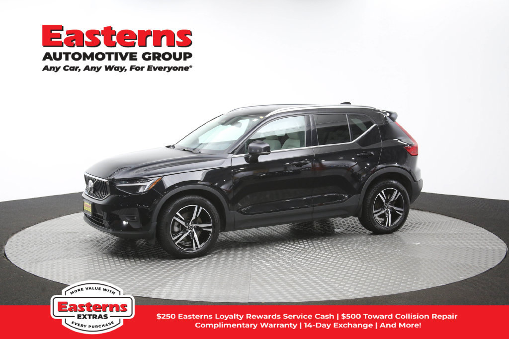 Used 2023 Volvo XC40 B5 Plus AWD/4WD image 59
