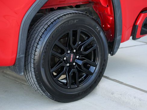 Used 2020 GMC Sierra 1500 Elevation RWD image 32