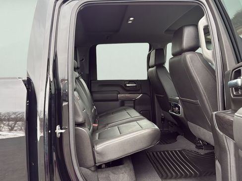 Used 2022 Chevrolet Silverado 2500 LTZ w/ LTZ Convenience Package image 12