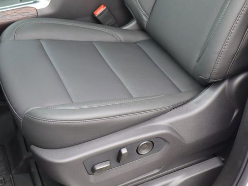 New 2026 GMC Sierra 1500 SLT w/ SLT Premium Plus Package image 14