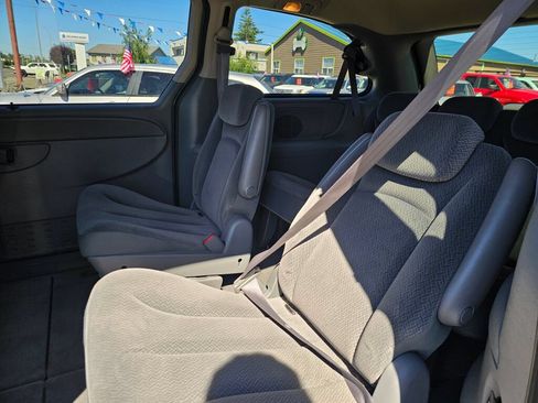 Used 2005 Dodge Grand Caravan SXT w/ Premium Group FWD image 20