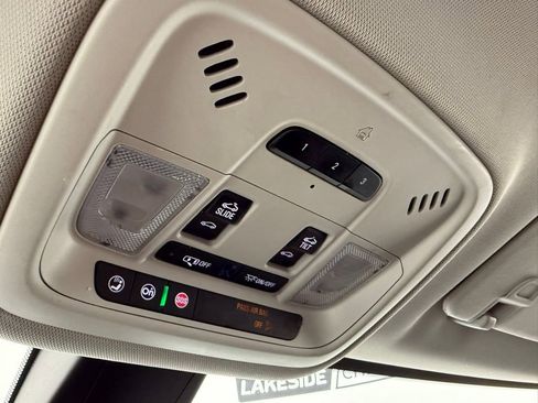 Used 2021 Chevrolet Traverse Premier w/ Redline Edition image 30