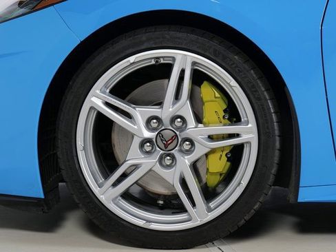 Used 2023 Chevrolet Corvette Stingray Preferred Cpe w/ Z51 Performance Package RWD image 35
