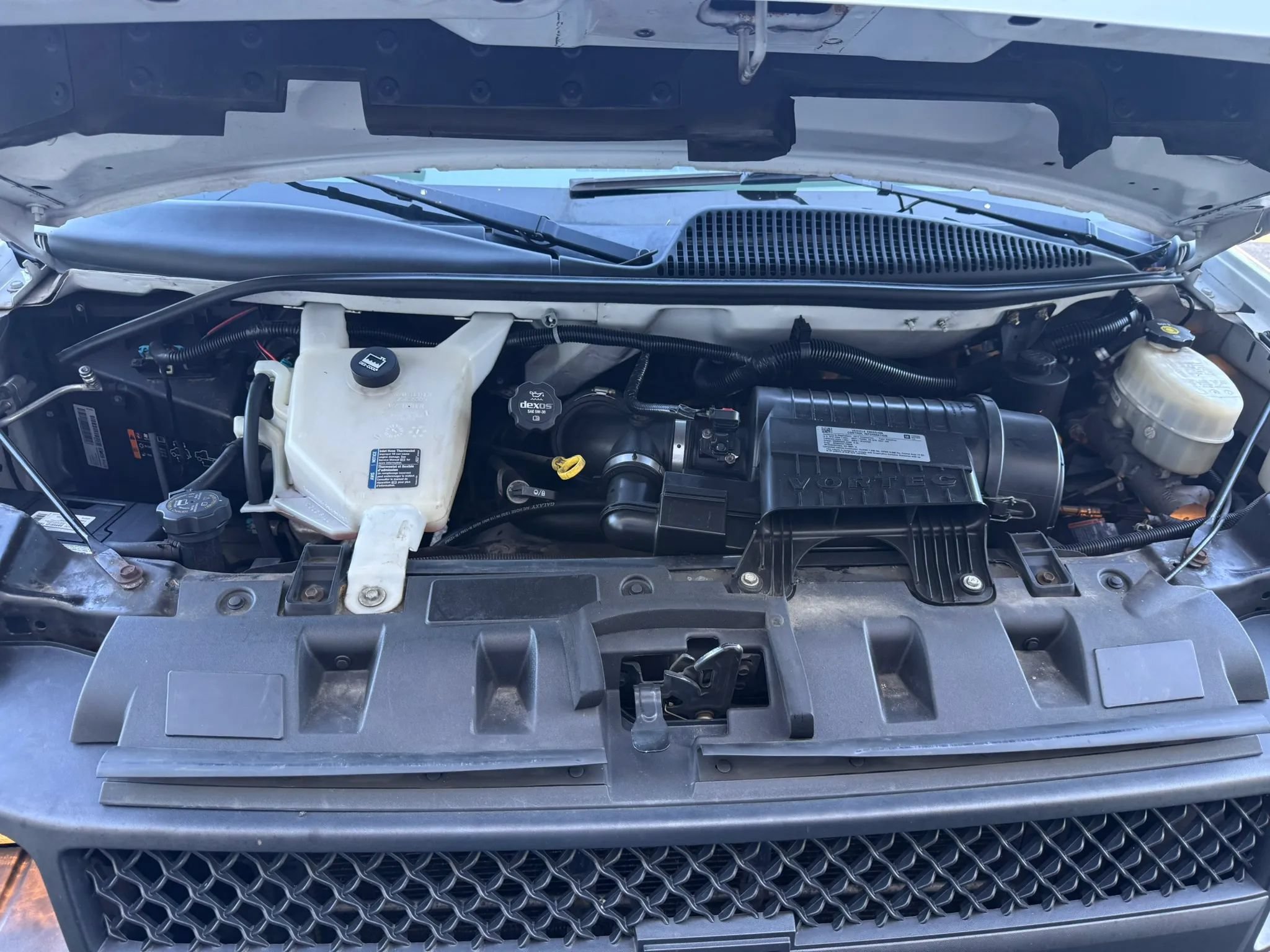 Used 2017 Chevrolet Express 3500 RWD image 31