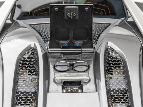 Used 2017 McLaren 570S Coupe RWD image 9